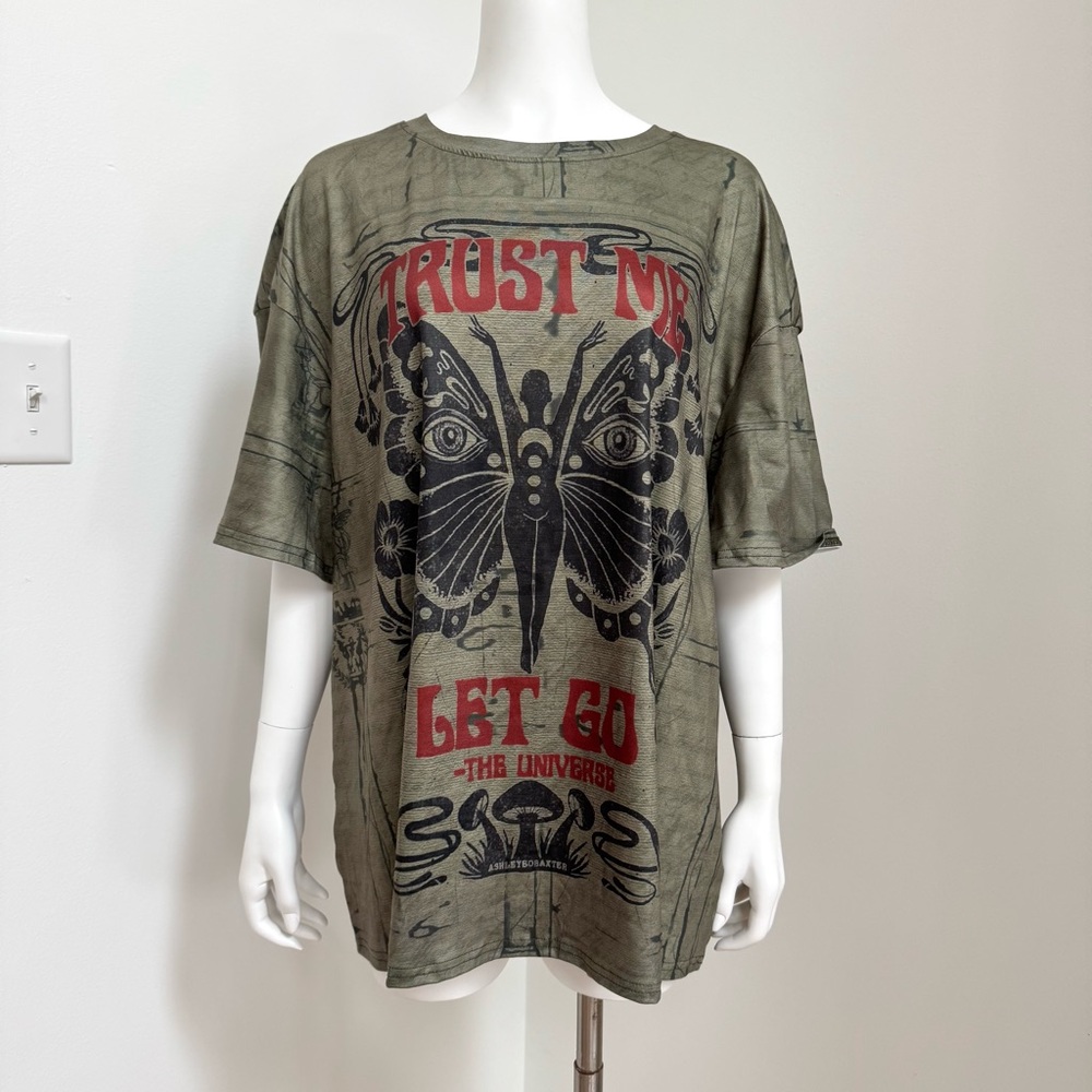 ROMWE Olive Green Graphic Butterfly T-shirt